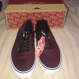 Brand new uni sex vans port royal color